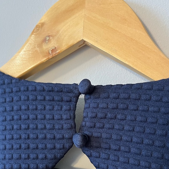 Eliza J Navy Short Sleeve Open Back Fit and Flare Mini Dress 2P - Picture 10 of 12